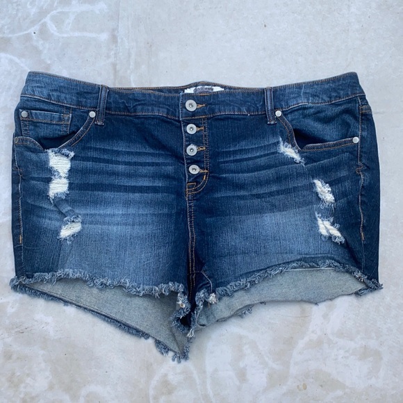 Torrid Shorts Size 22 Women’s - Picture 2 of 6